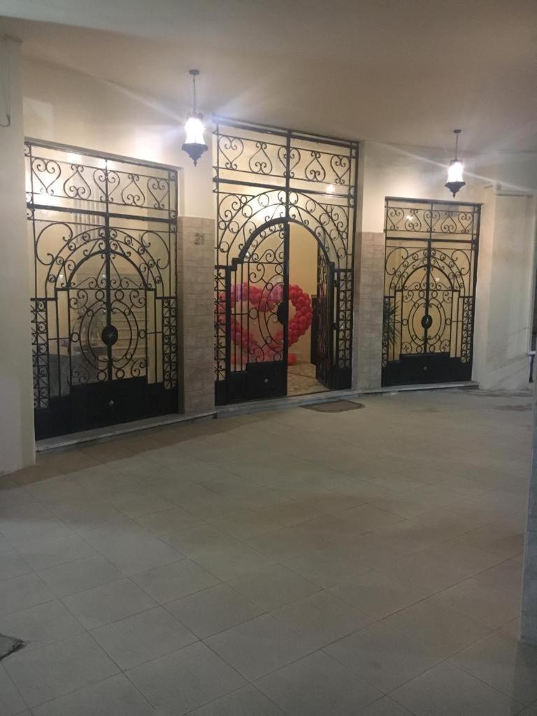ايجار شقه بالزمالك 2 حجره Apartamento *